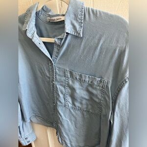 Calvin Klein Chambray Button Down 🩵